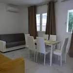 Saturnotel & Family Suite